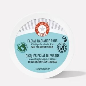 2/$65 38 TOTAL First Aid Beauty Facial Radiance Pads